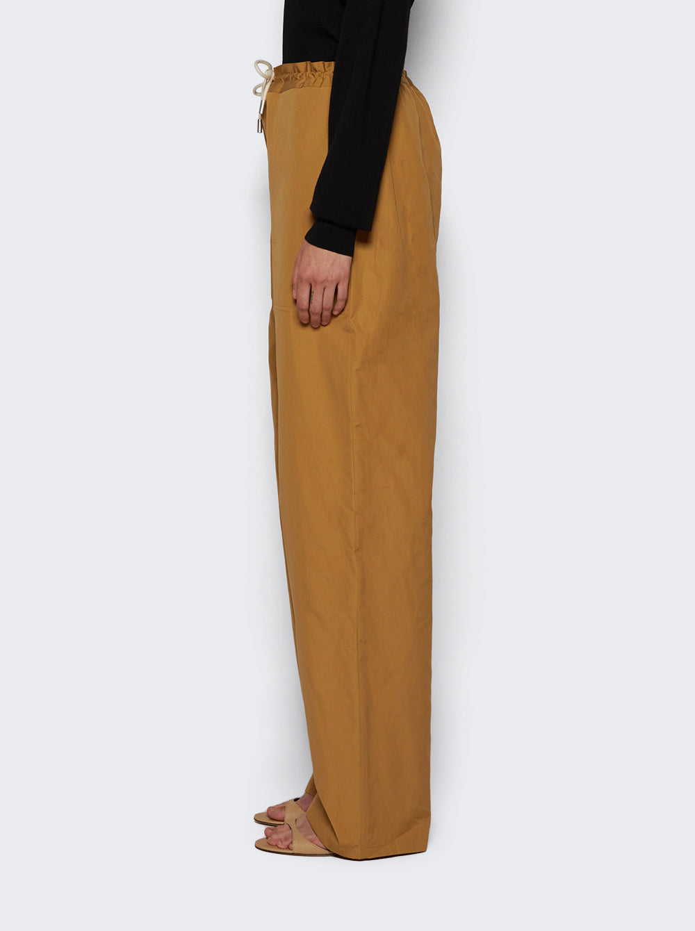 8225 W3248_Tan_04.jpg
