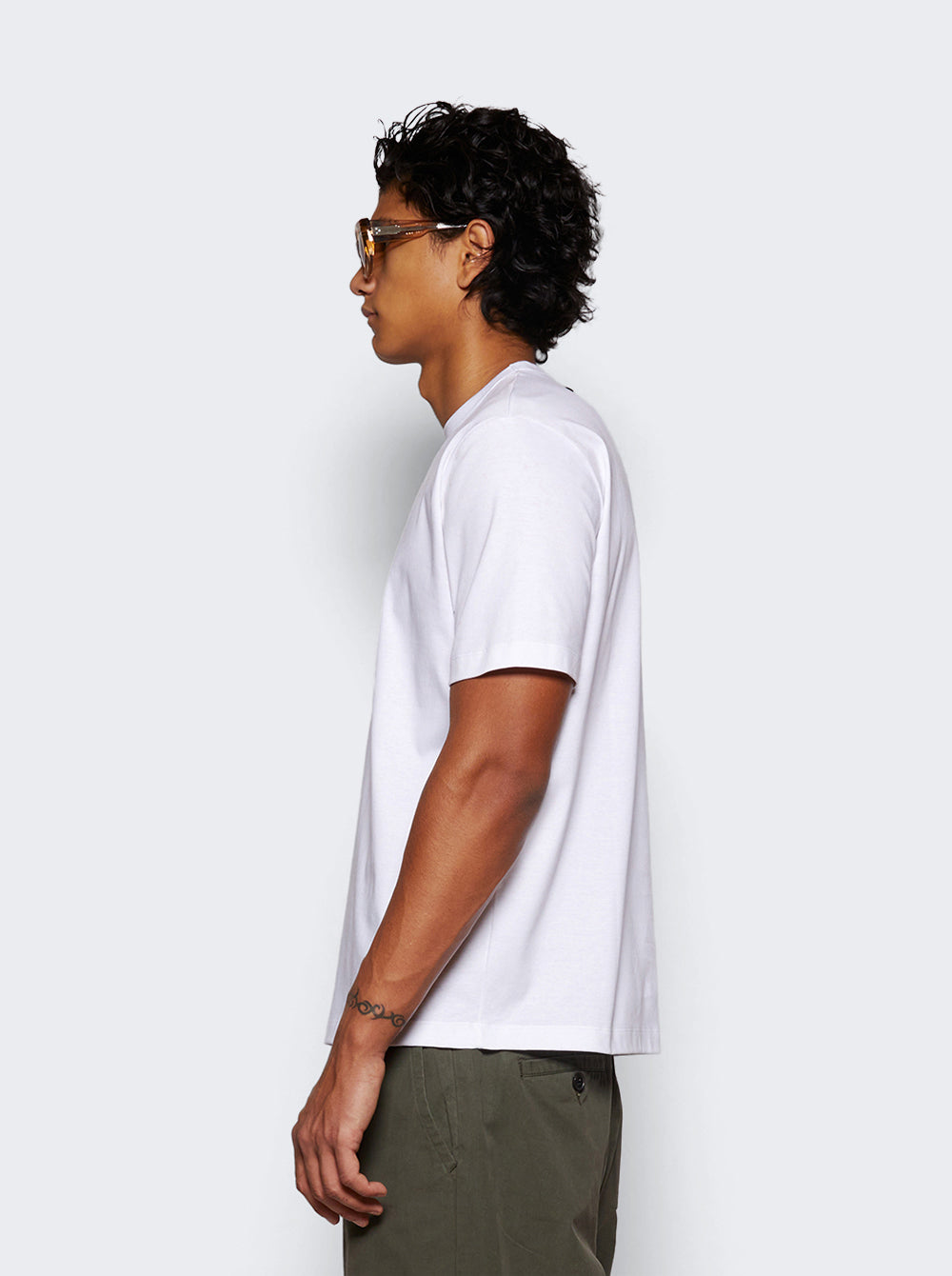 RM-TS0105-J160-P25_White_04.jpg