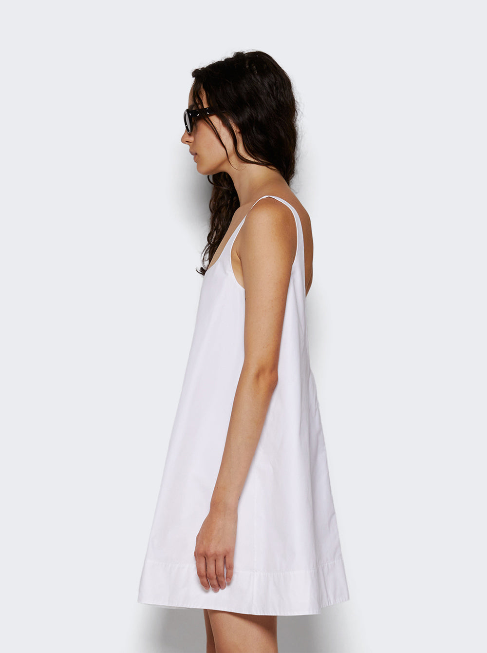 W5068R17_White_04.jpg