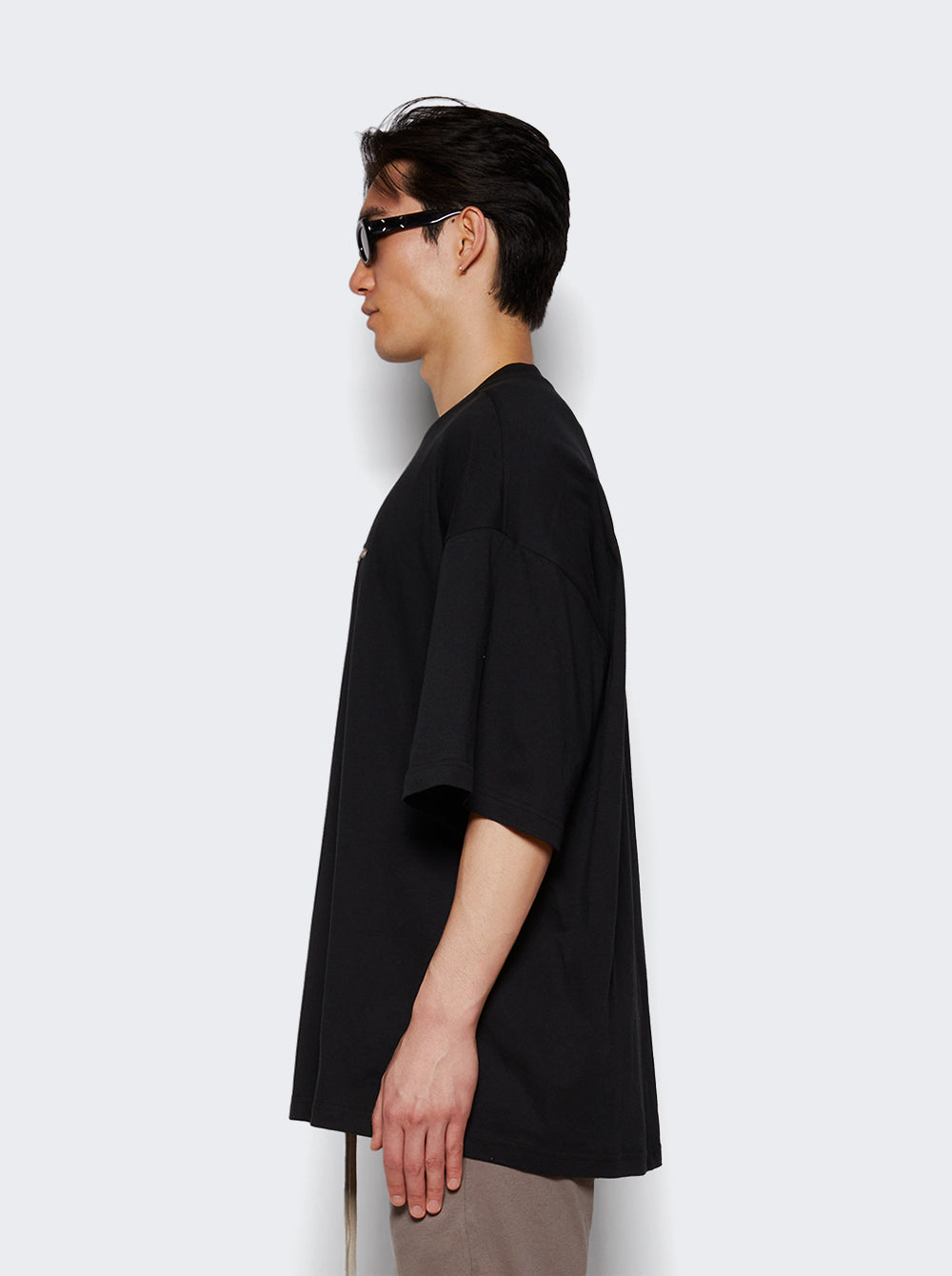 CM01D9229 CHJER_Black_04.jpg