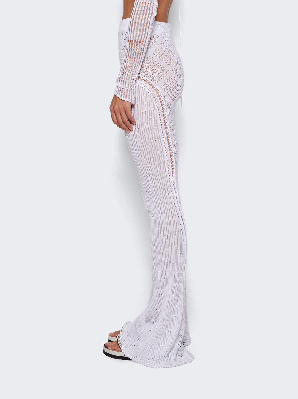 REAW23K_03W_White_04.jpg