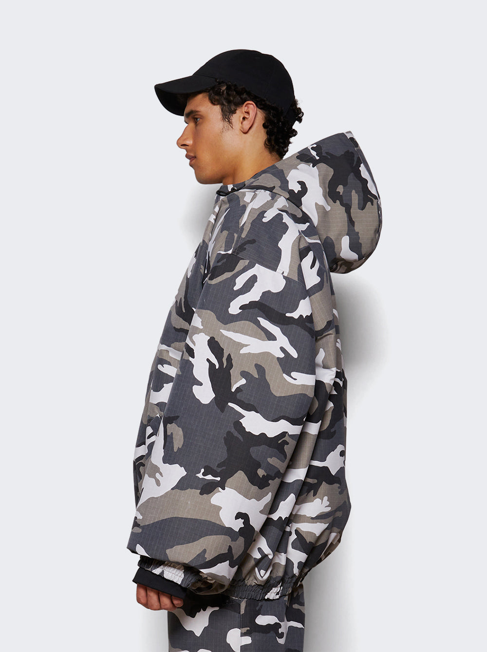 813160 TRL08_Grey_04.jpg