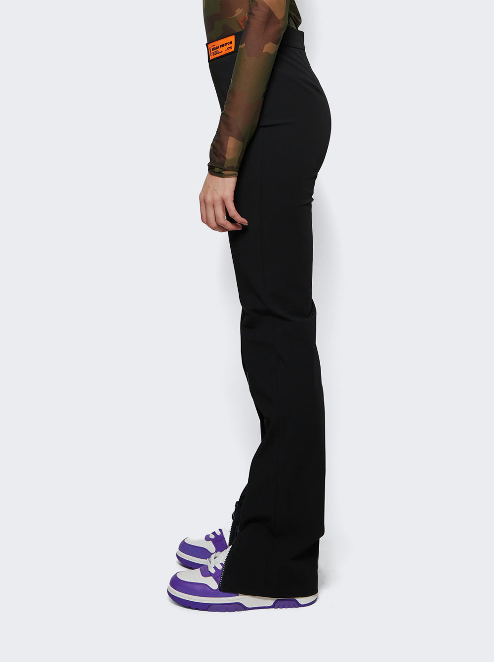HWCA028F22FAB001_Black_04.jpg