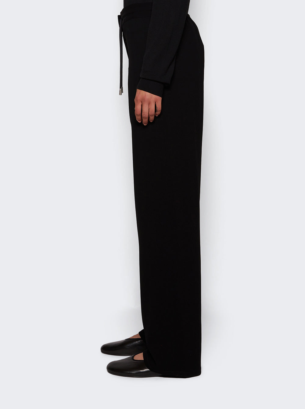 8225 W3179_Black_04.jpg