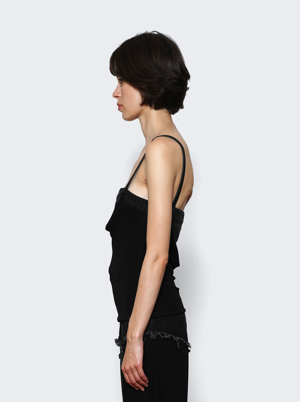 24041120_Black_04.jpg