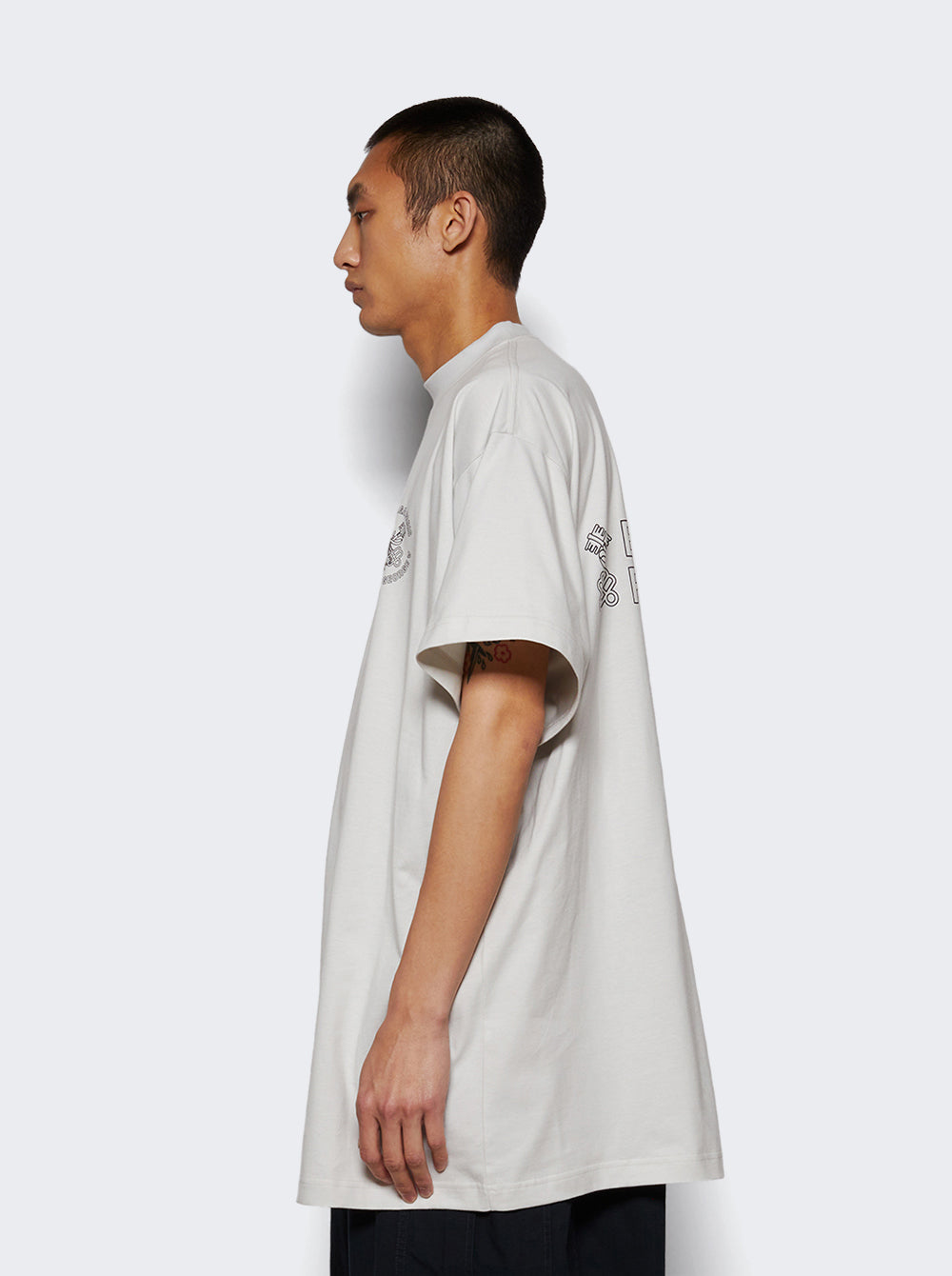 787349 TRVU5_White_04.jpg