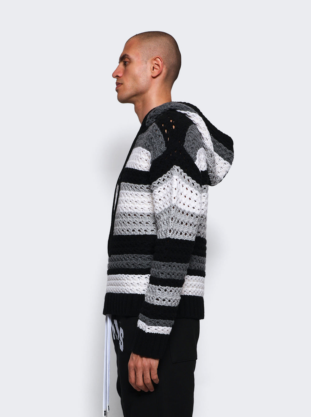 AW22-1-5052-BLACKMULTI_Black_04.jpg