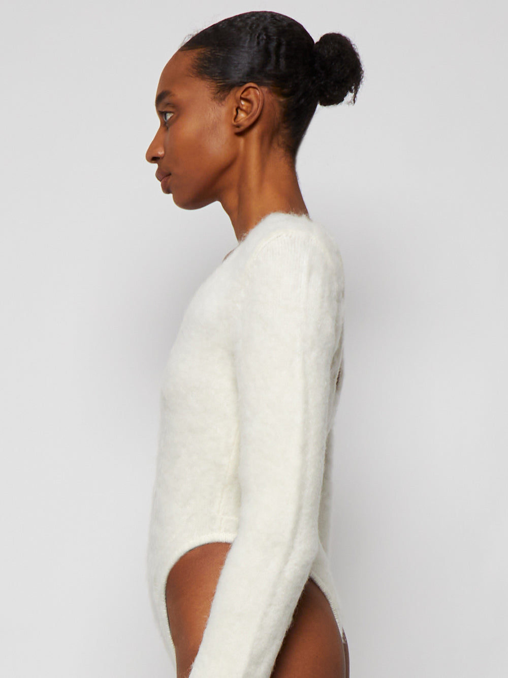 FW22W020007_White_04.jpg