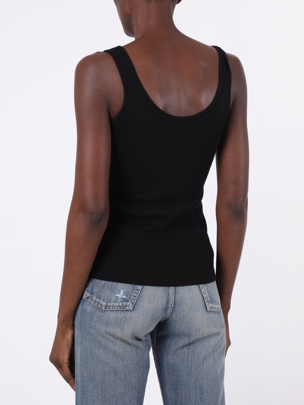 8202BCM-ESSN FINE_Black_04.jpg