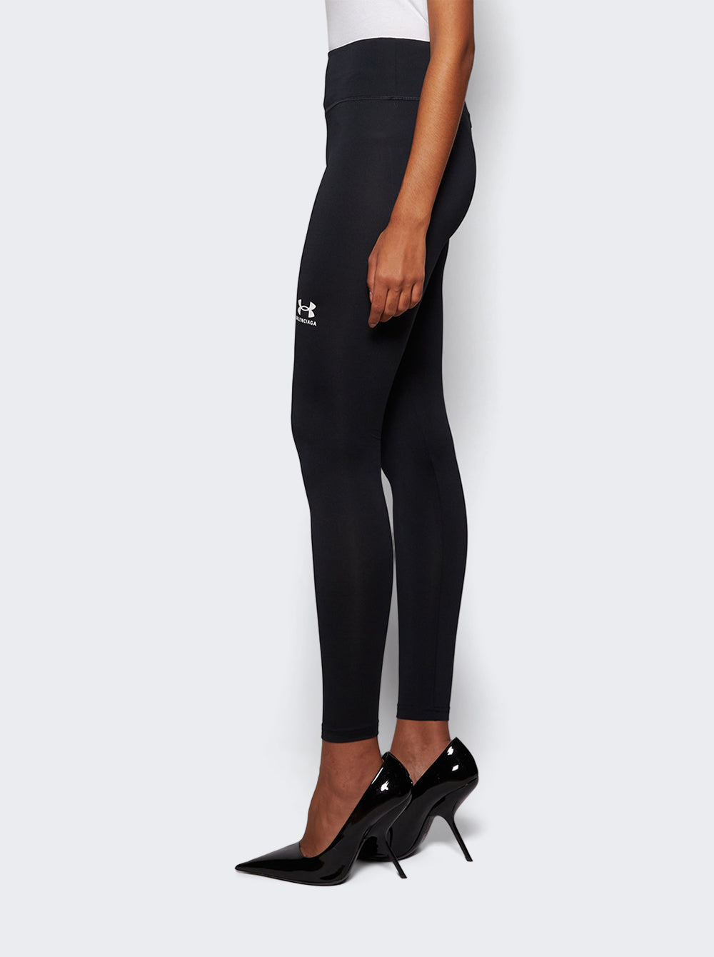 826073 TRVY3_Black_04.jpg