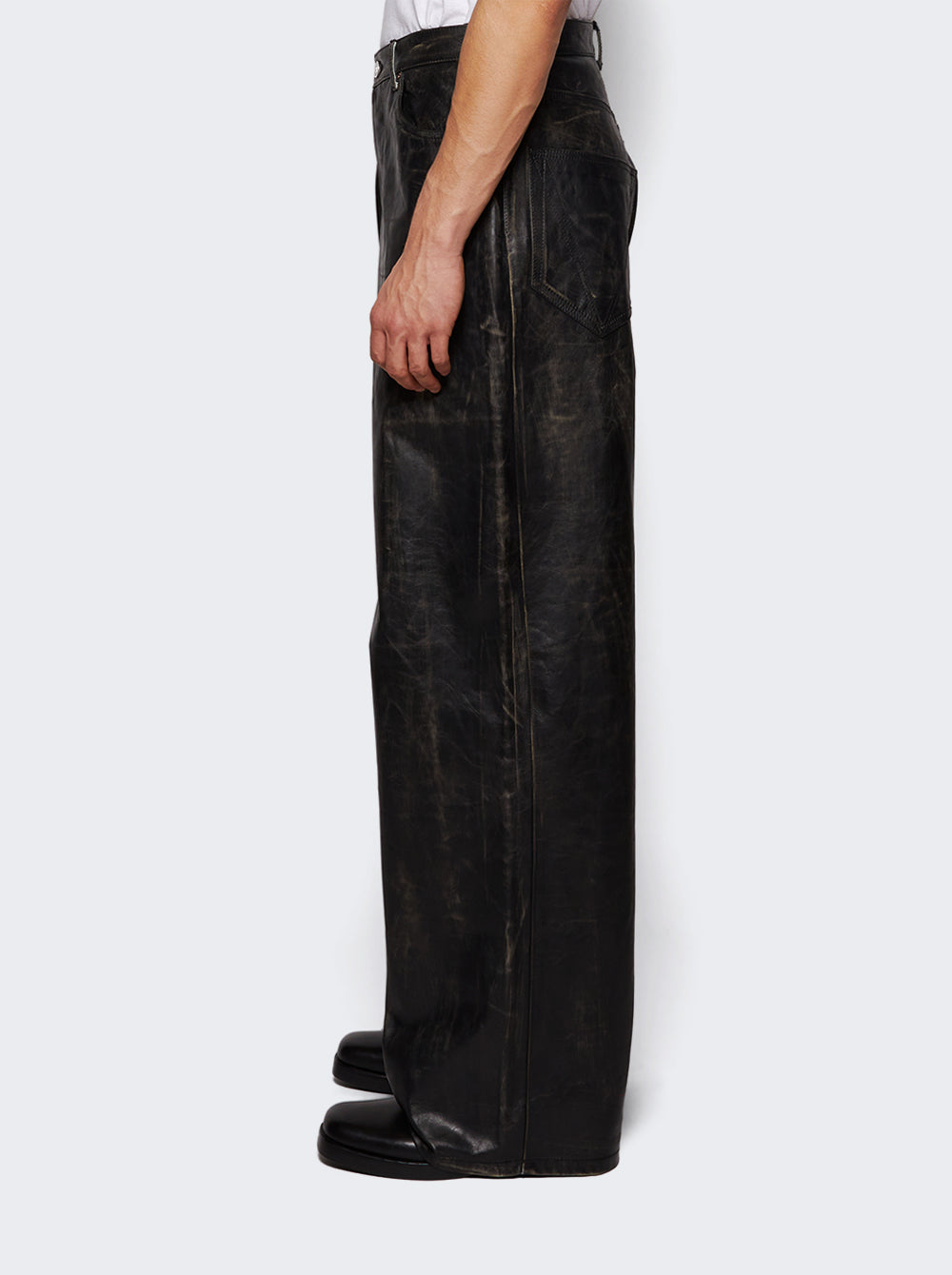 UA66PA200X_Black_04.jpg