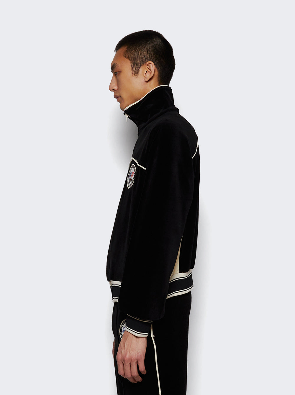 SM-HR8-0000-C33_Black_04.jpg