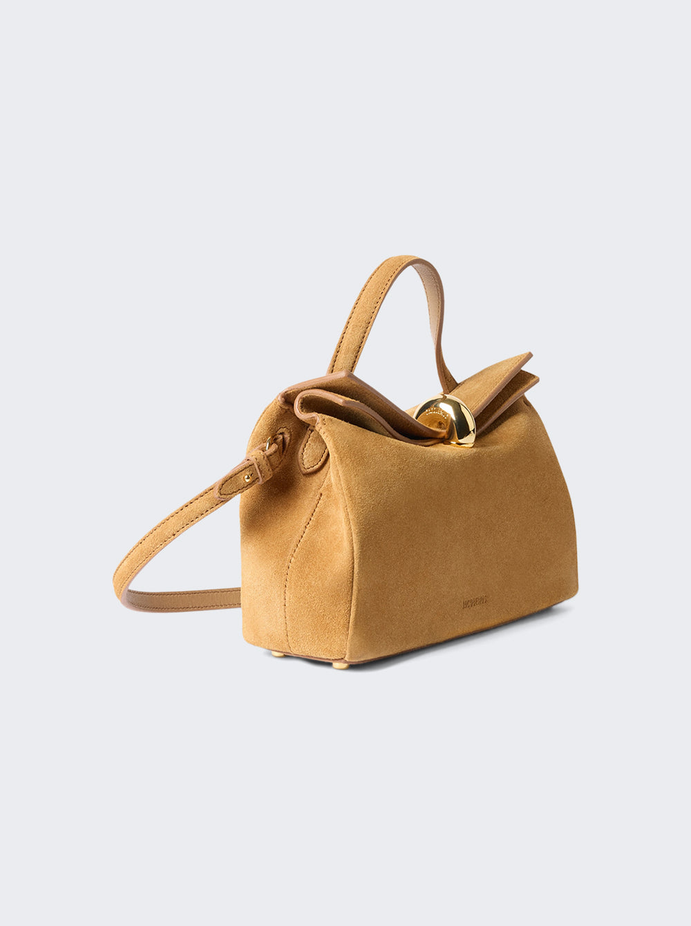 BAW00440AC09A04_Camel_04.jpg