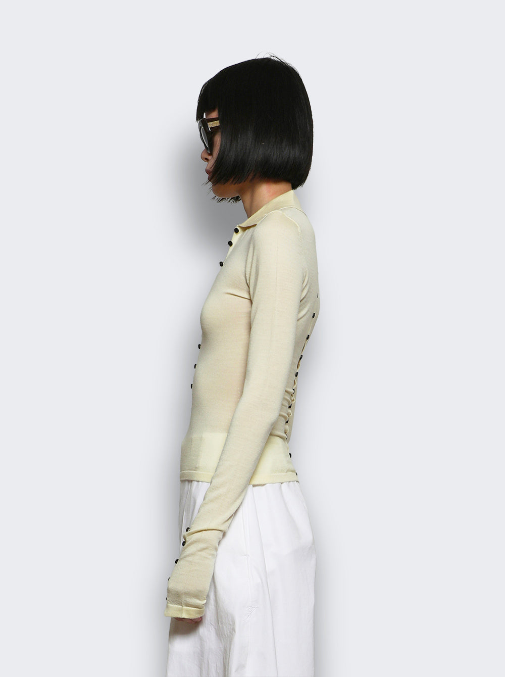 POW00806AK00145_Yellow_04.jpg