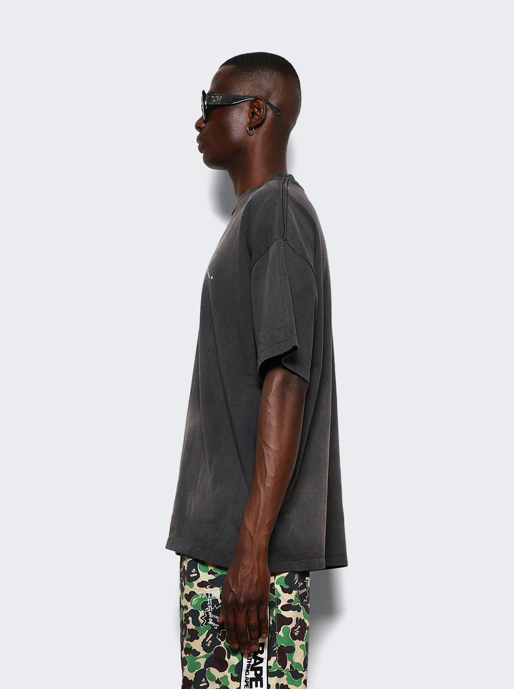 SM-YS8-0000-003_Black_04.jpg