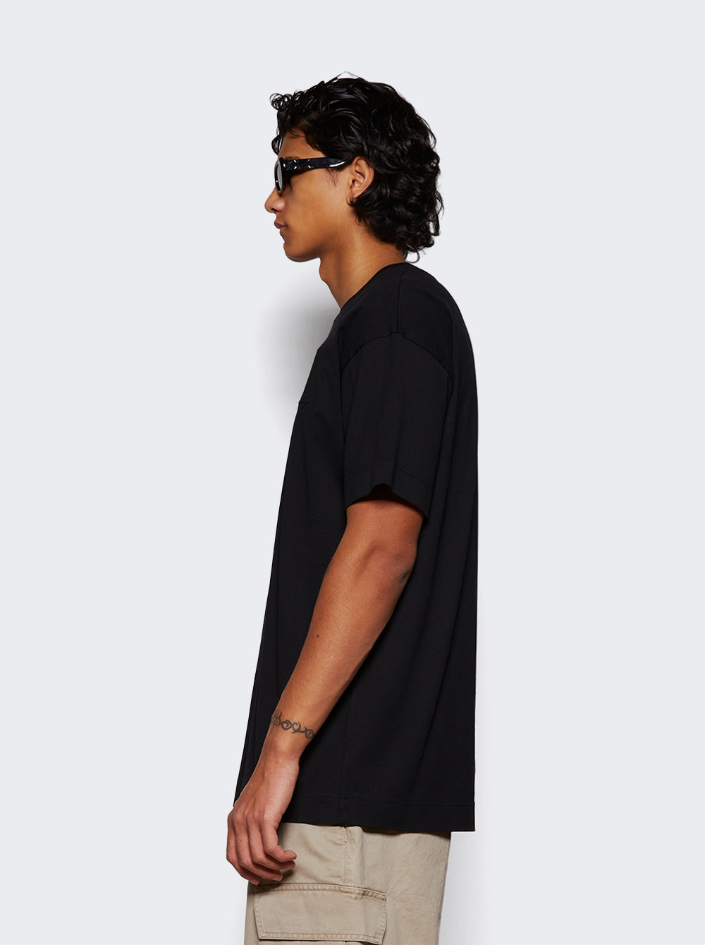 BM71JA3YP1001_Black_04.jpg