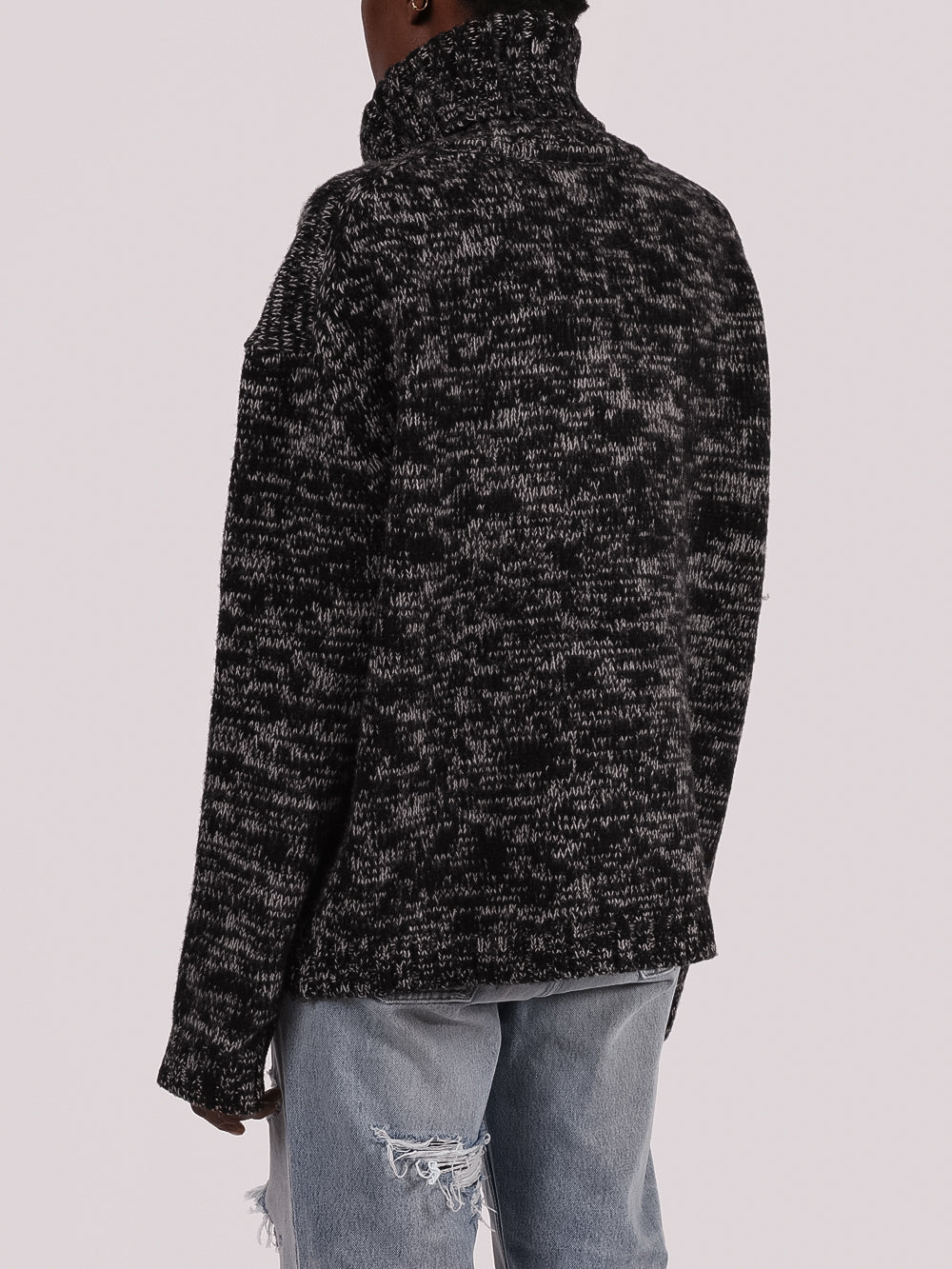 UO86W151_A_04.jpg