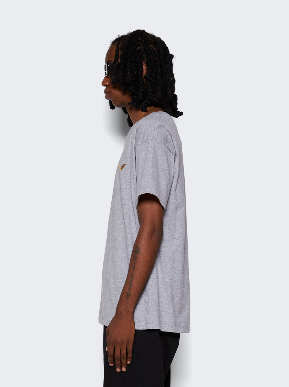 M5BAB74F_Grey_04.jpg