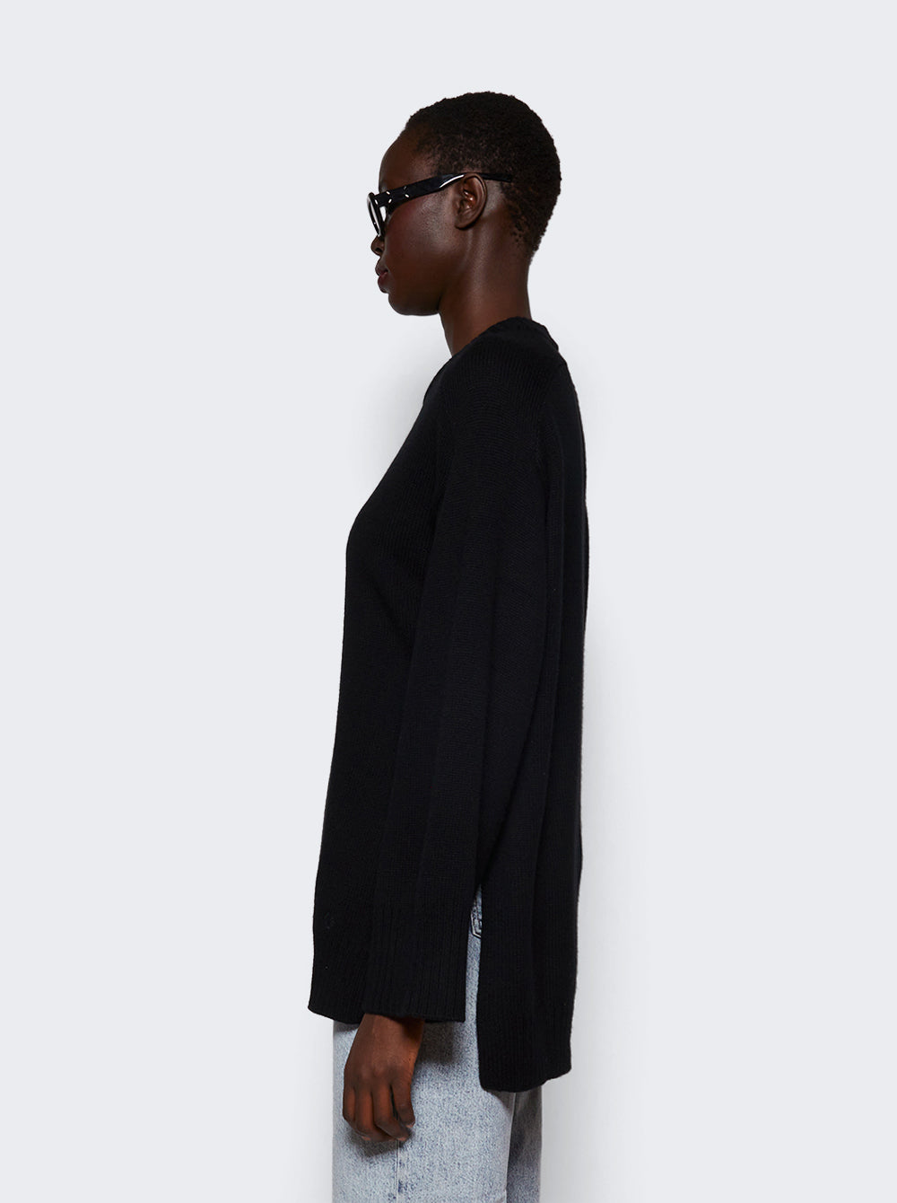 SAFI_Black_04.jpg