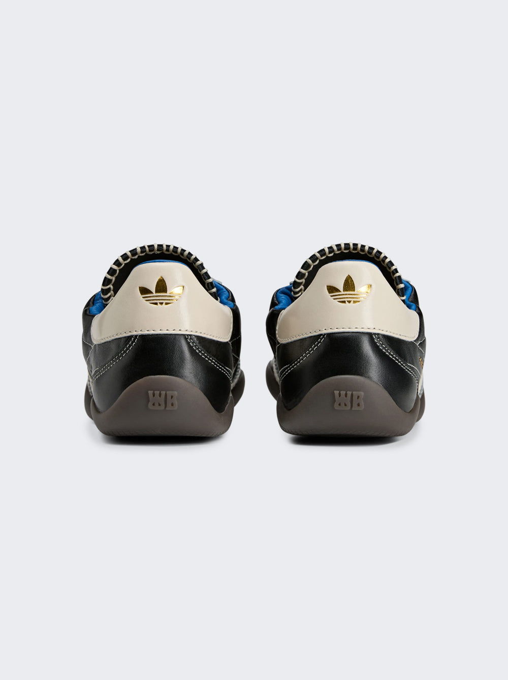 KI8476_Black_04.jpg