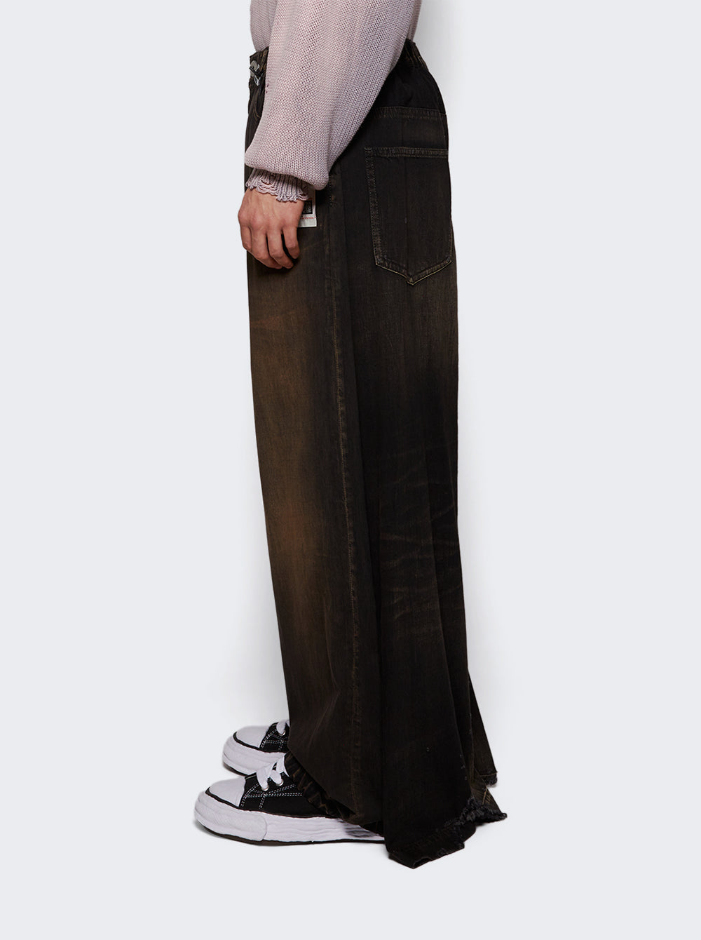 A14PT024_Black_04.jpg