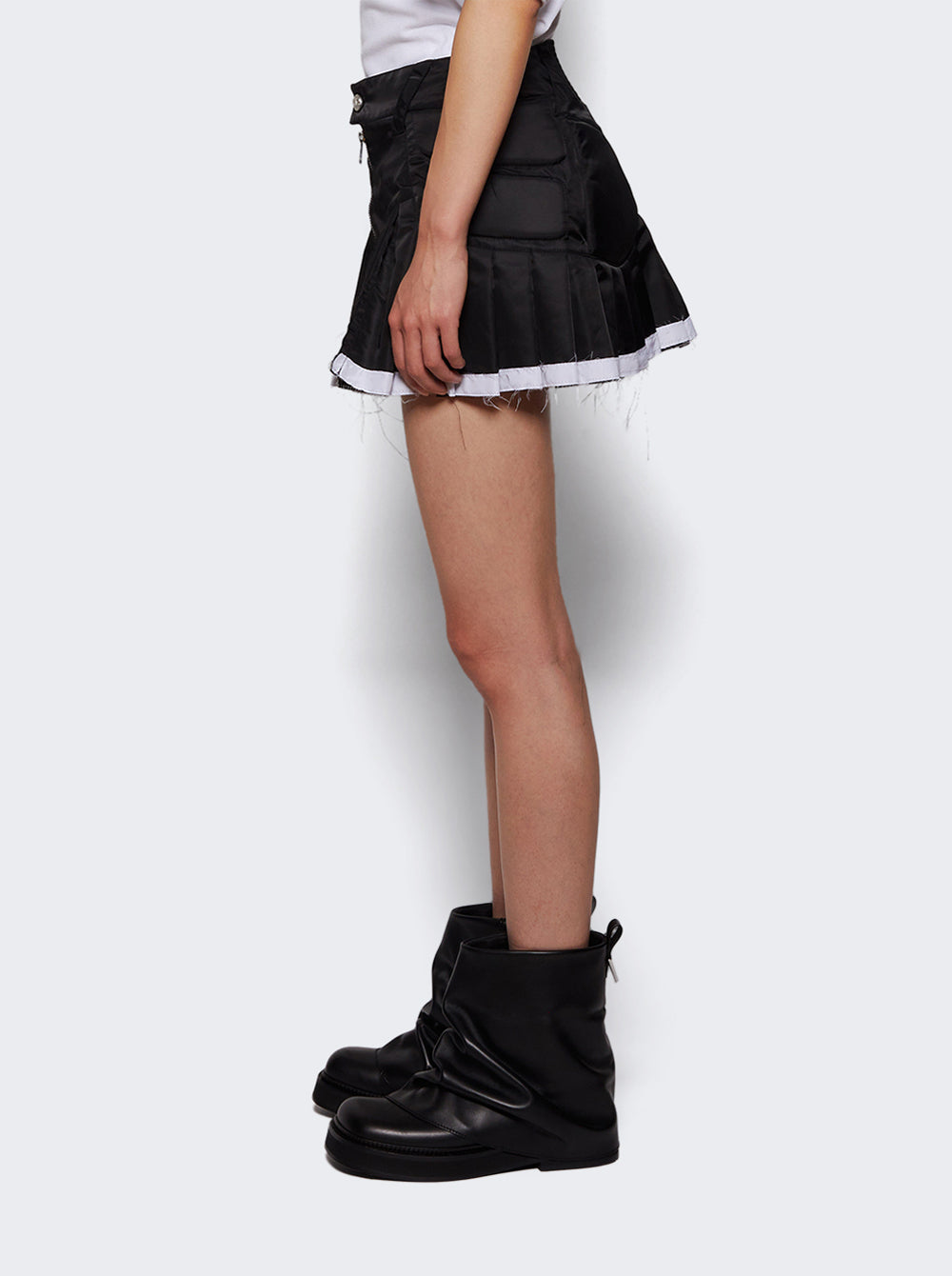 PF25NZ310-01_Black_04.jpg