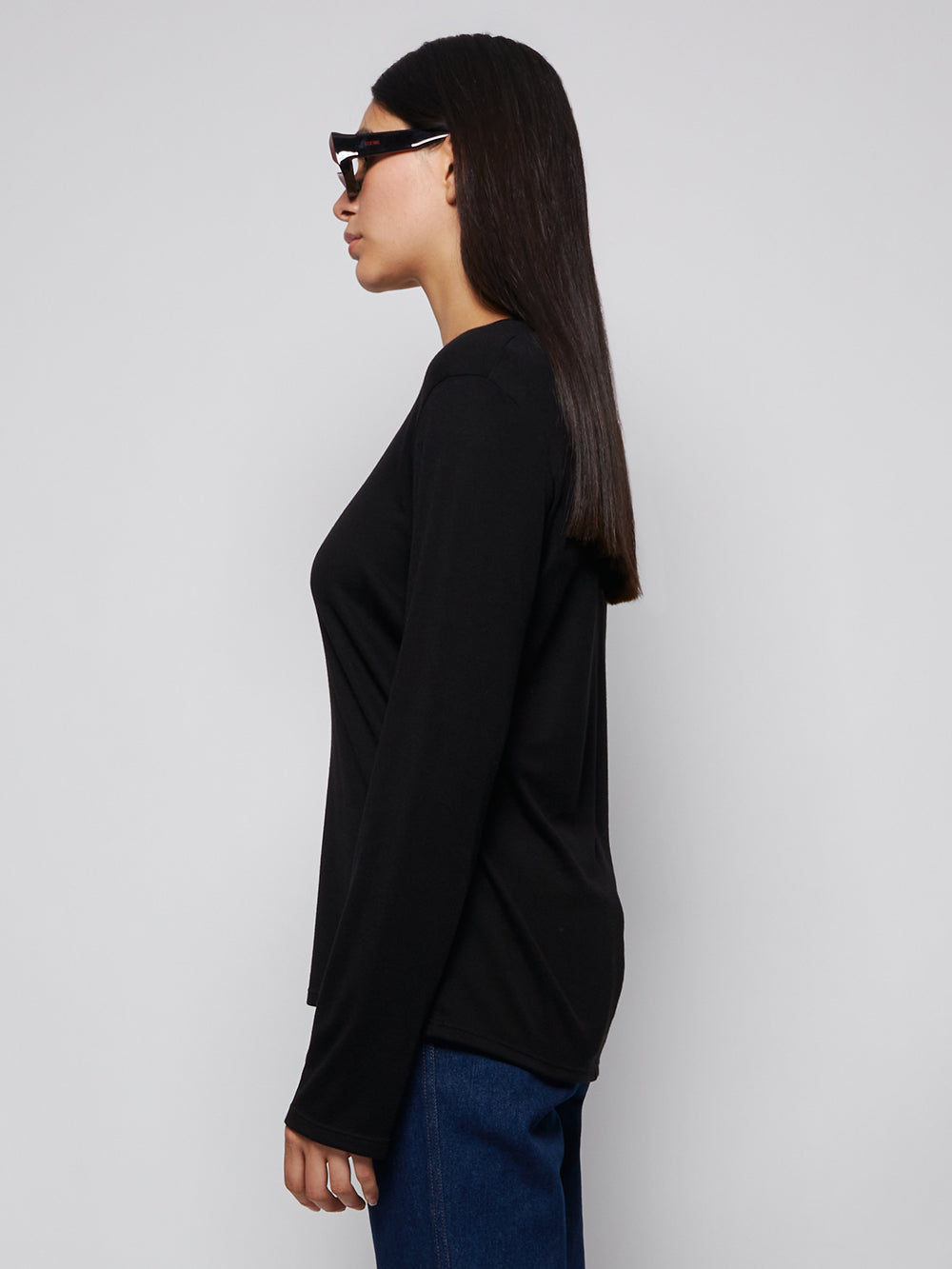 5586 K395_Black_04.jpg