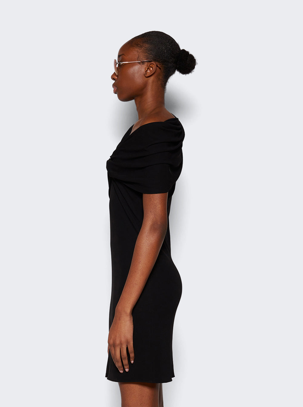 753164Y7F93_Black_04.jpg