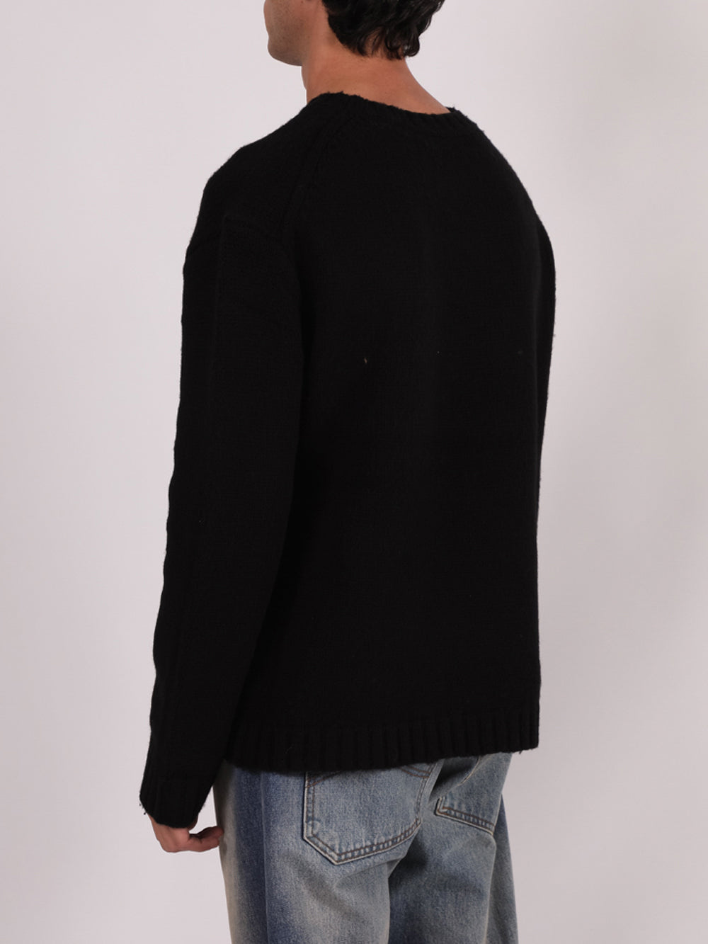 UO05W101_Black_04.jpg