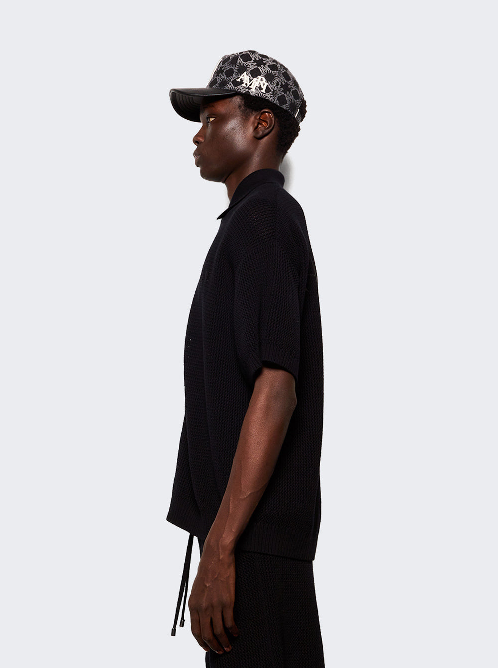 AMKNIR1037_Black_04.jpg