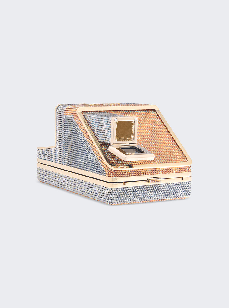 M32052_Gold_04.jpg