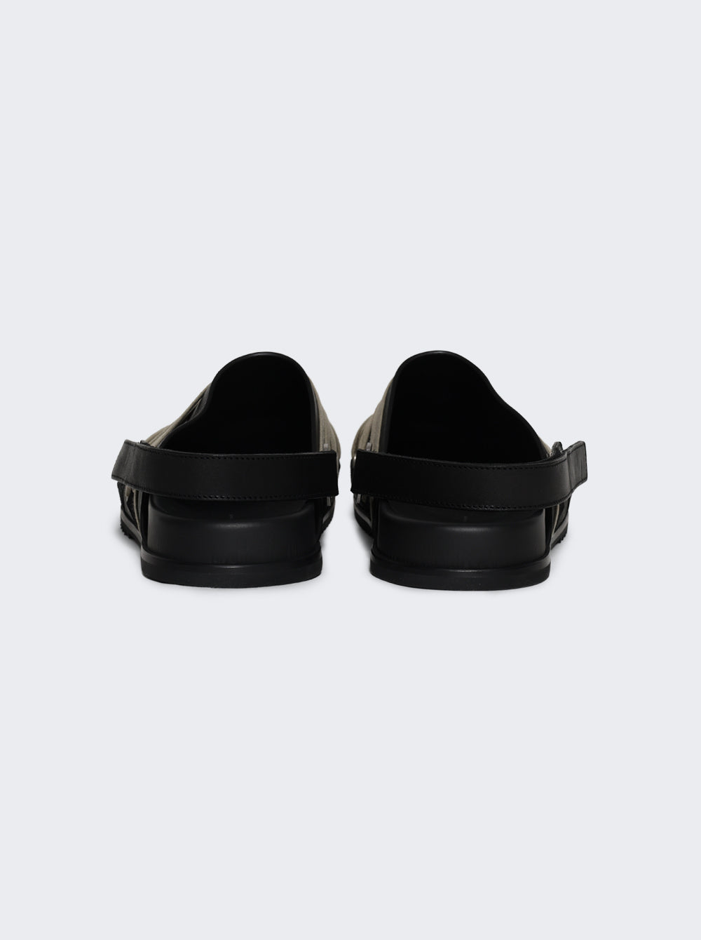 RU02E1813 LOOW1_Black_04.jpg