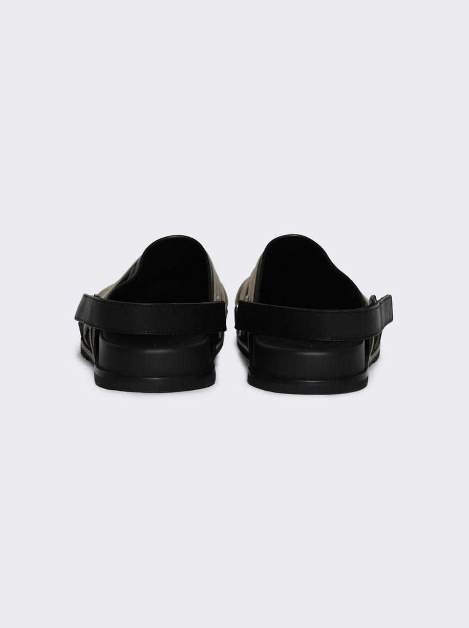 RU02E1813 LOOW1_Black_04.jpg