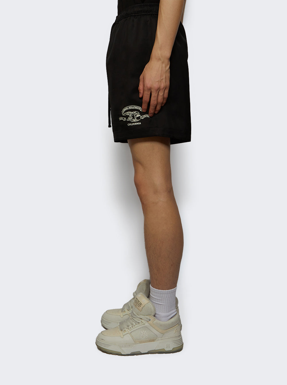 AMBMSO1017_Black_04.jpg