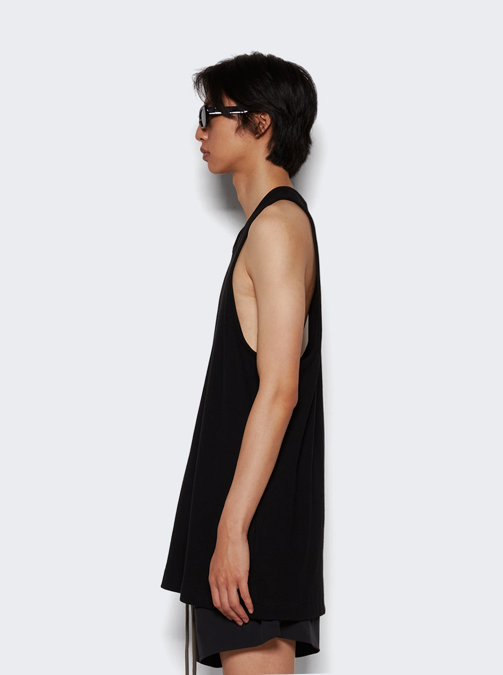 125SU244230F_Black_04.jpg