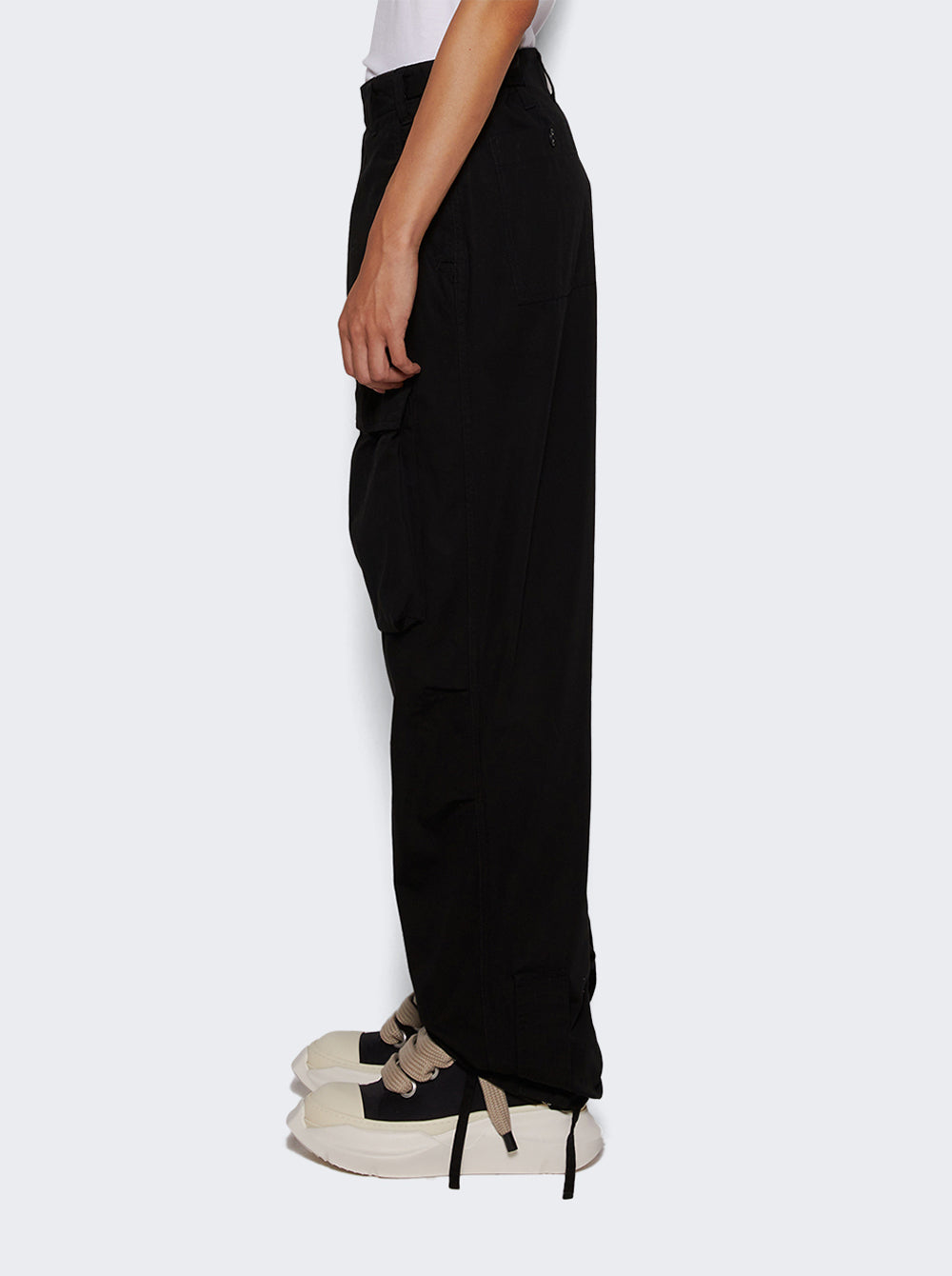 BM51FH15K5001_Black_04.jpg