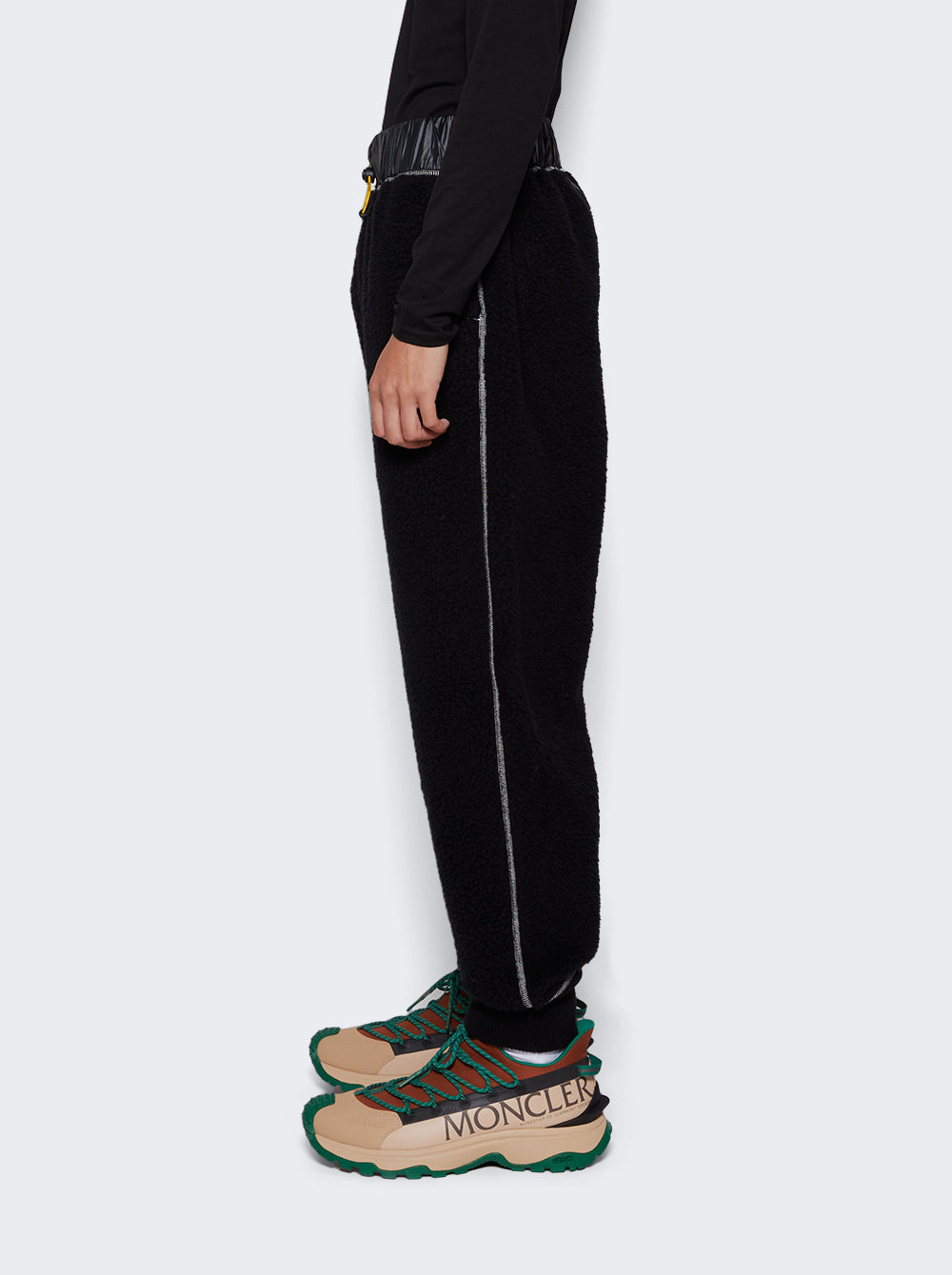 1127UPM_Black_04.jpg