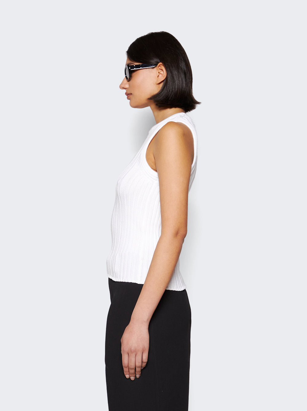 9542114 K114_White_04.jpg