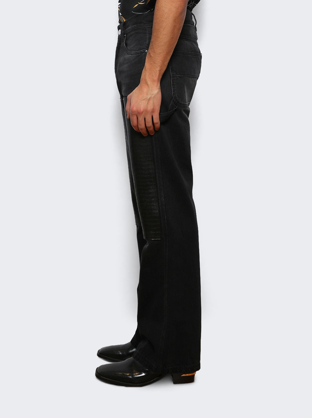 AMDNGH1103_Black_04.jpg