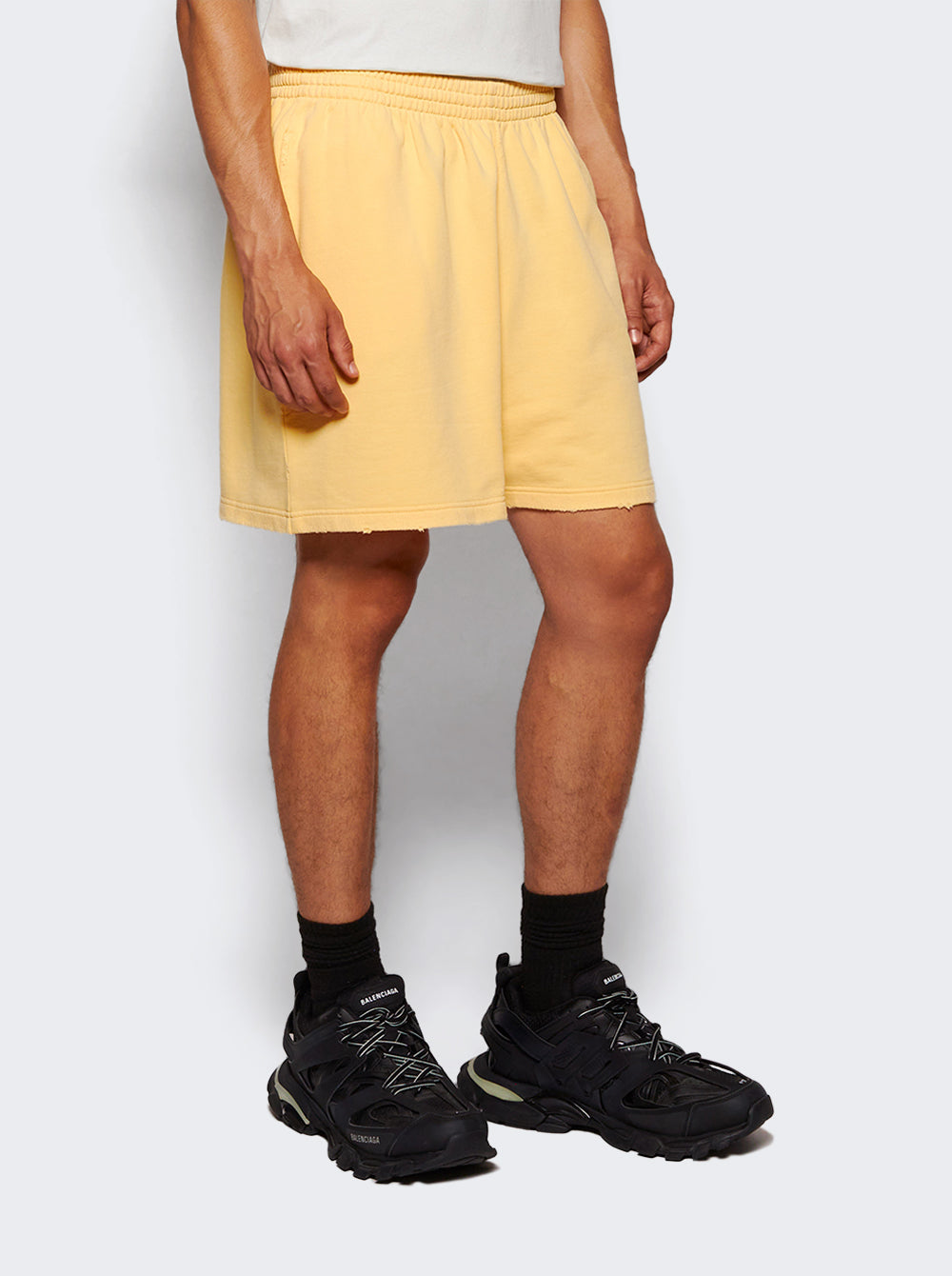 826385 TSVC6_Yellow_04.jpg