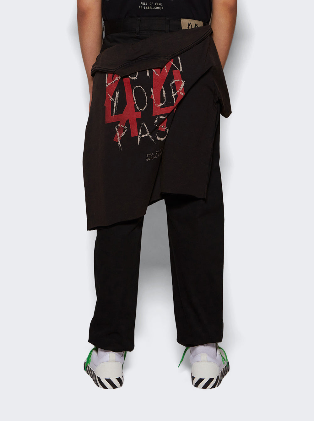 B0030259-FA254-099_Black_05.jpg