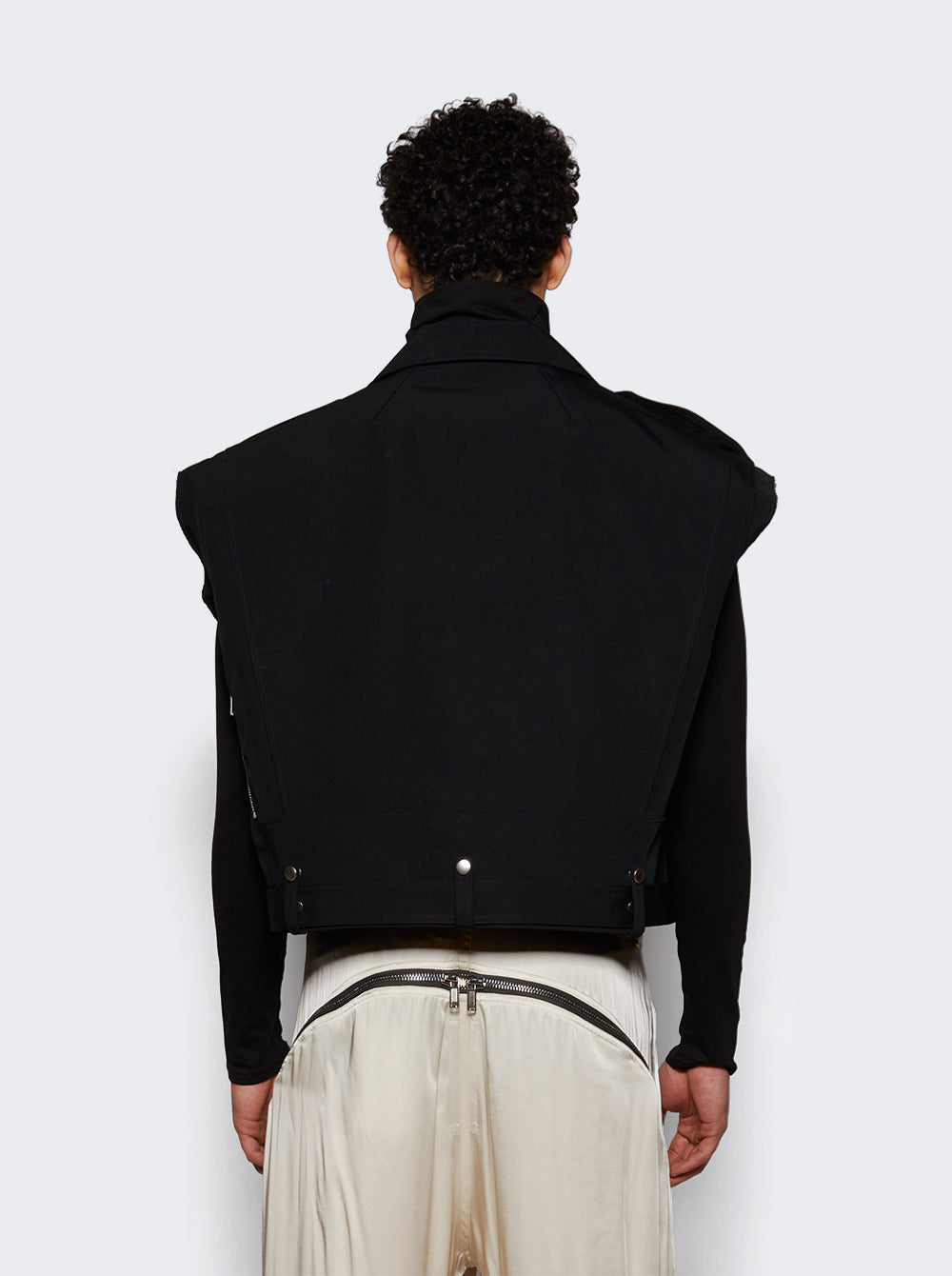 RL01E5716 PCVS_Black_05.jpg
