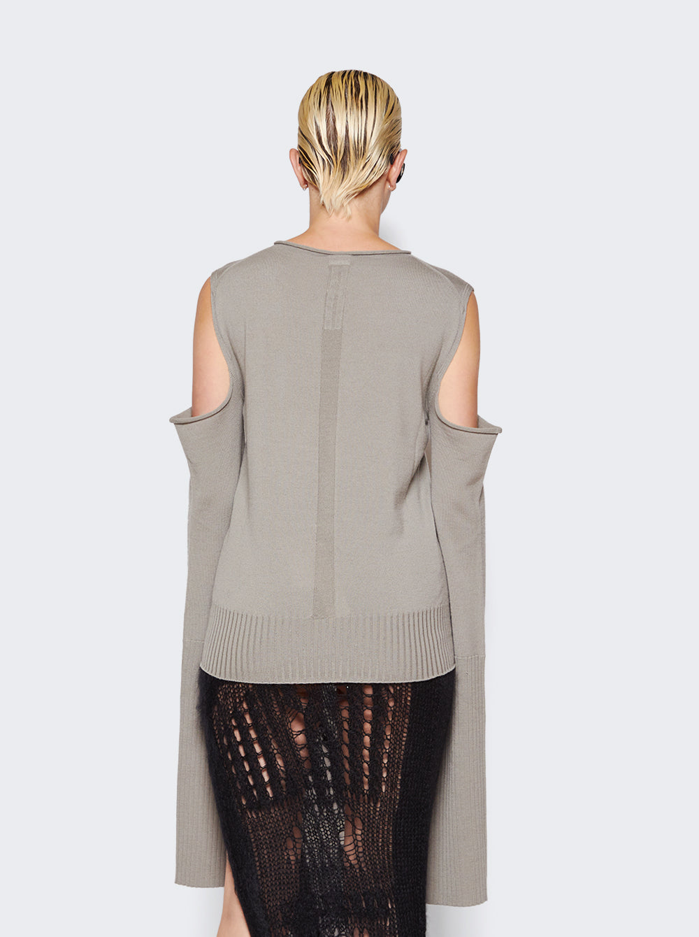 RP02C1611 M_White_05.jpg