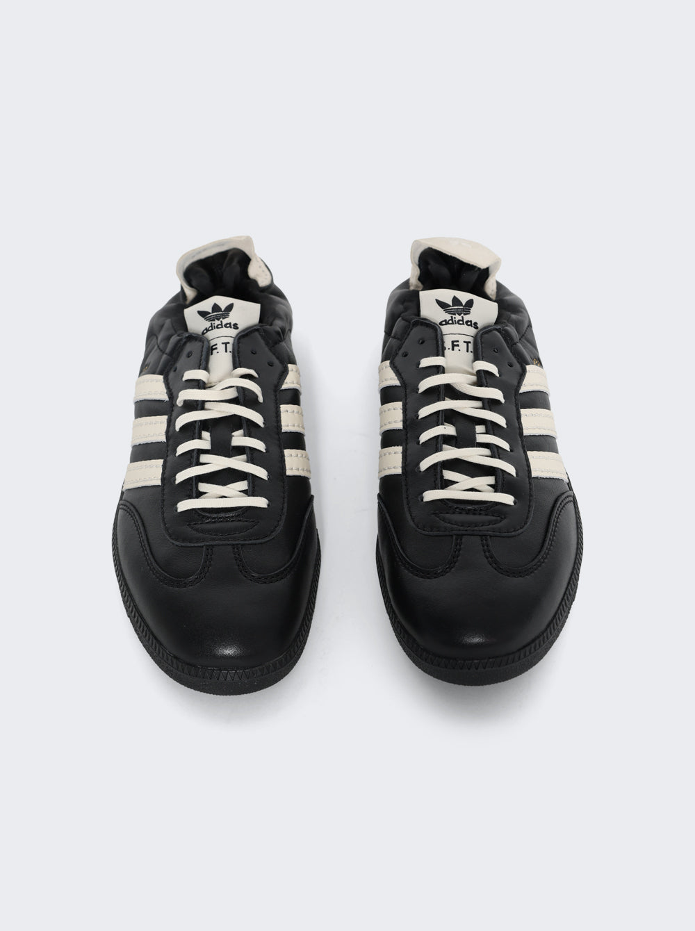 HQ7600_Black_05.jpg