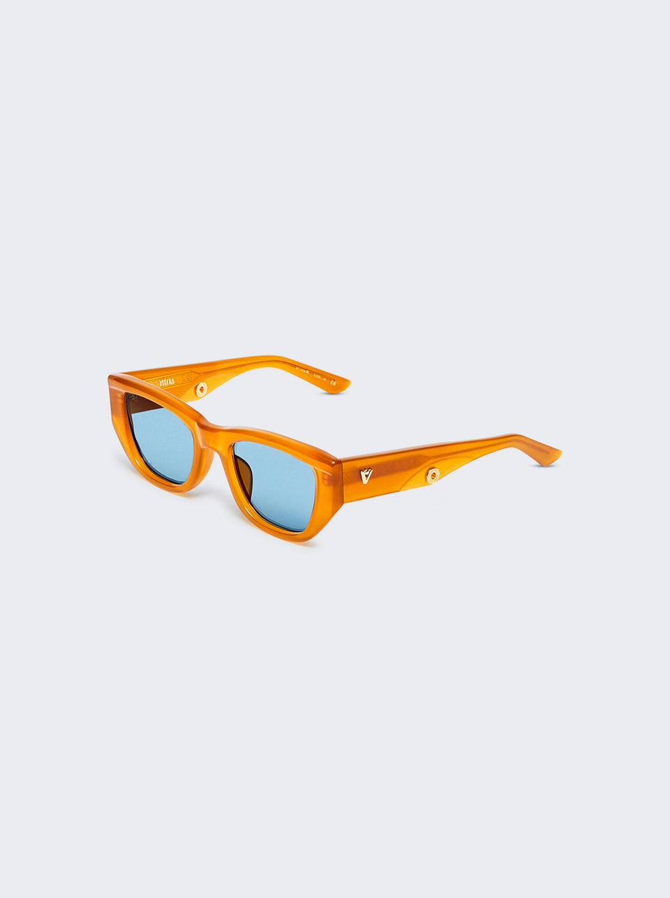 VADAKA22_Orange_05.jpg