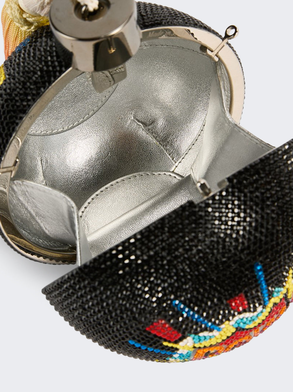 M185548_Multi_05.jpg