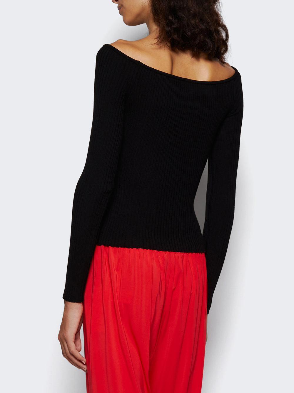 325MTO429FI0001_Black_05.jpg