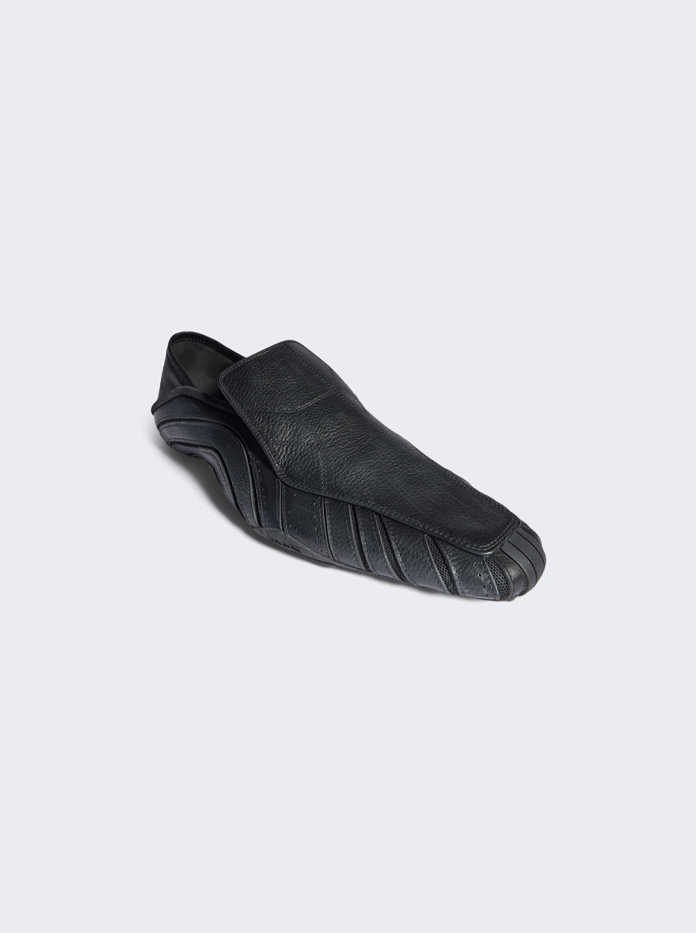 A005V1 AAG70_Black_05.jpg