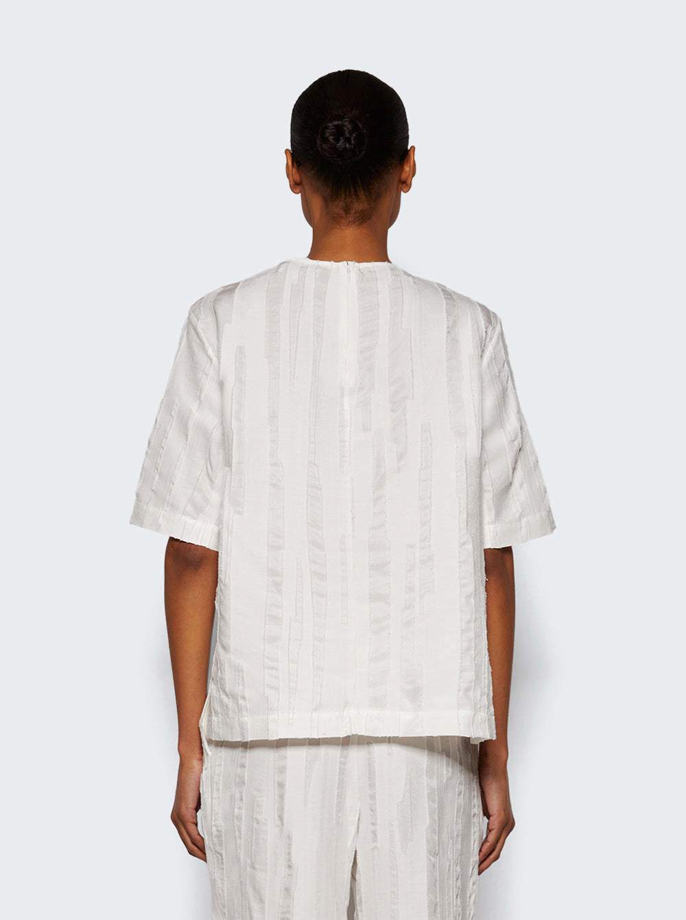 TOBA_White_05.jpg