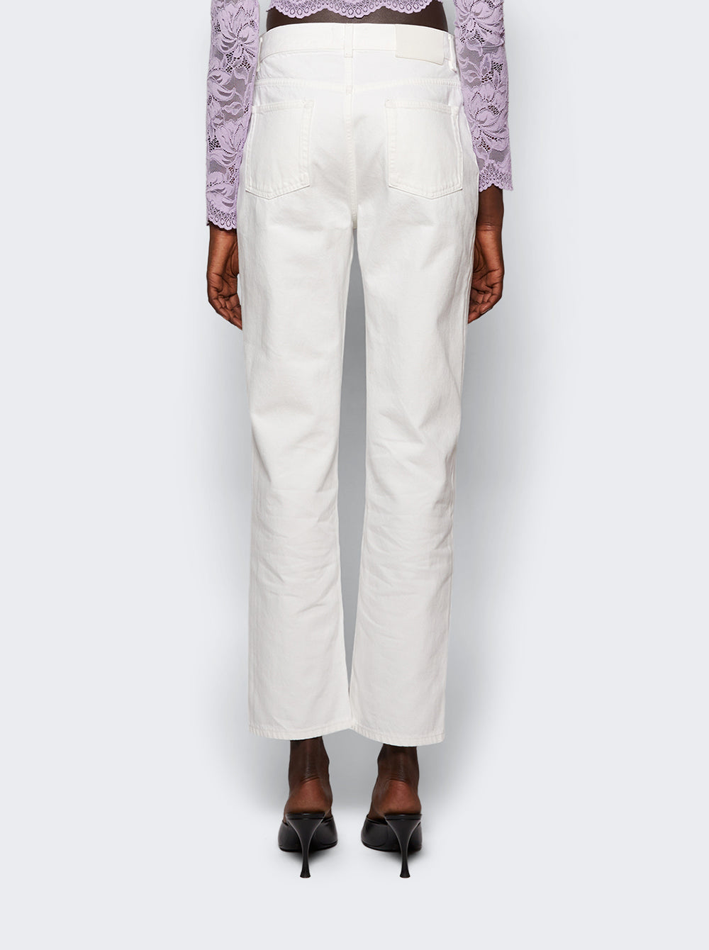 WULAR_White_05.jpg